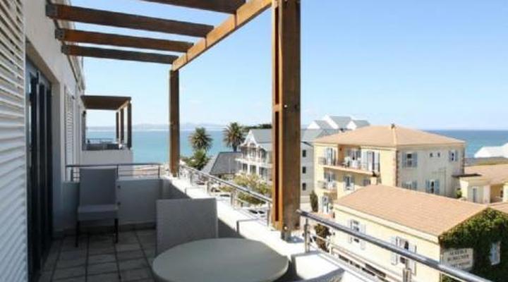 Harbour Square Hotel