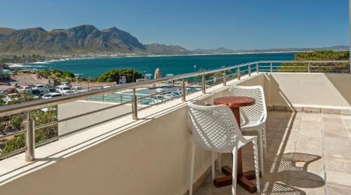 Harbour Square Hotel