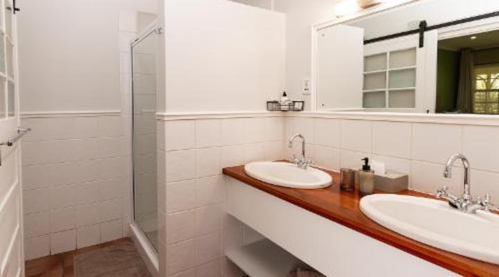 88 Baron van Reede Guesthouse