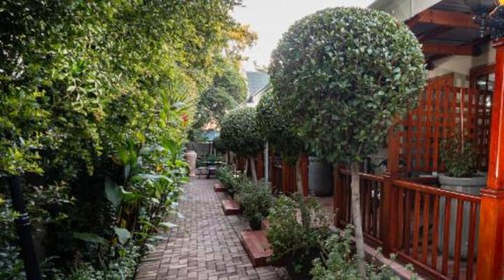 88 Baron van Reede Guesthouse