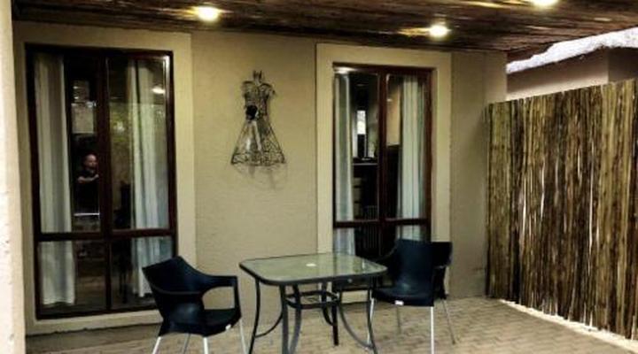 Mabalingwe Elephant Lodge