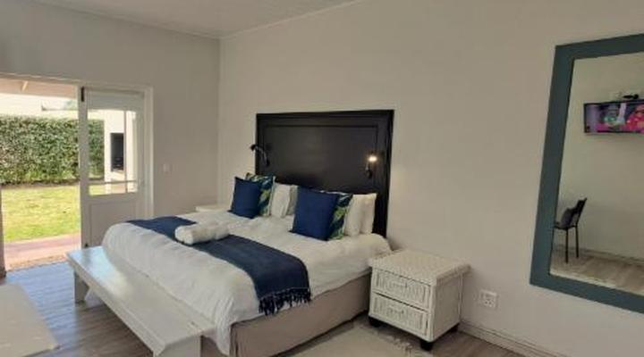 Jolly Jenny @ The Dunes