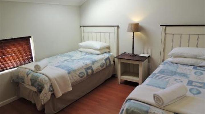 Jolly Jenny @ The Dunes