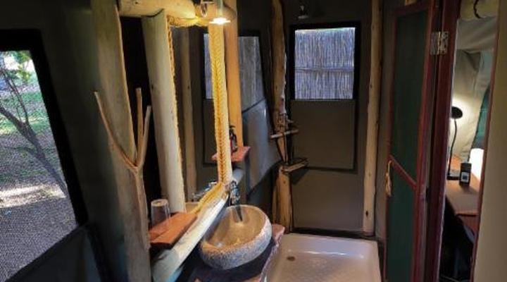 Kazondwe Camp and Lodge