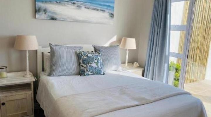 Shores Edge Cottage and Seapearl Ocean Front Villa