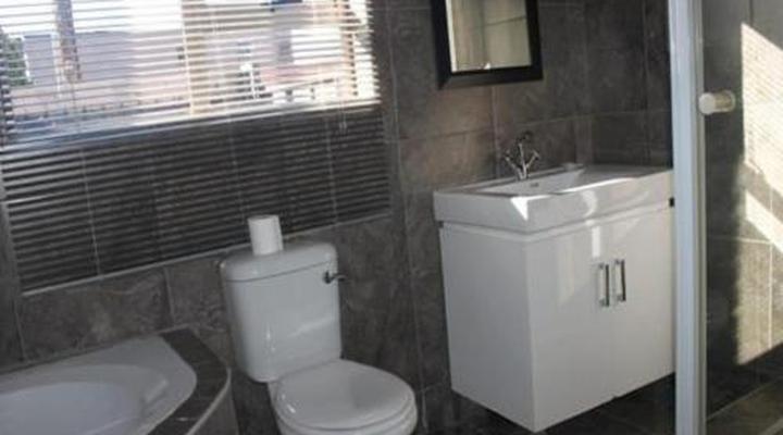 Lapaleholo Guest House