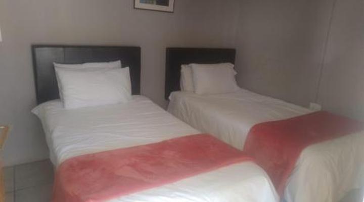 Lapaleholo Guest House