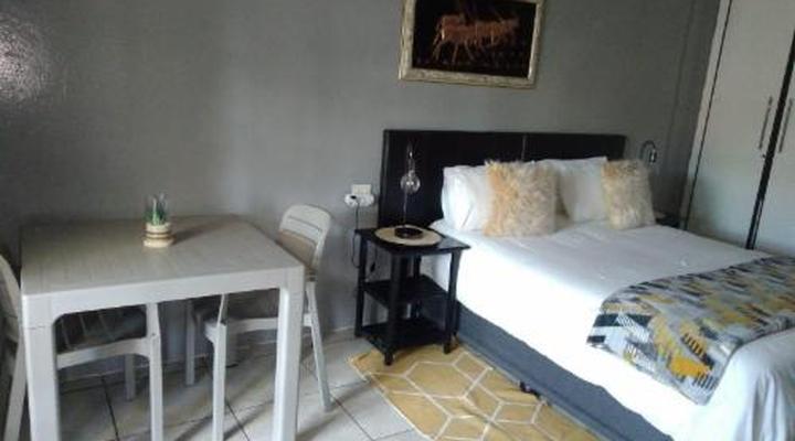 Lapaleholo Guest House