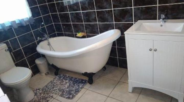 Lapaleholo Guest House