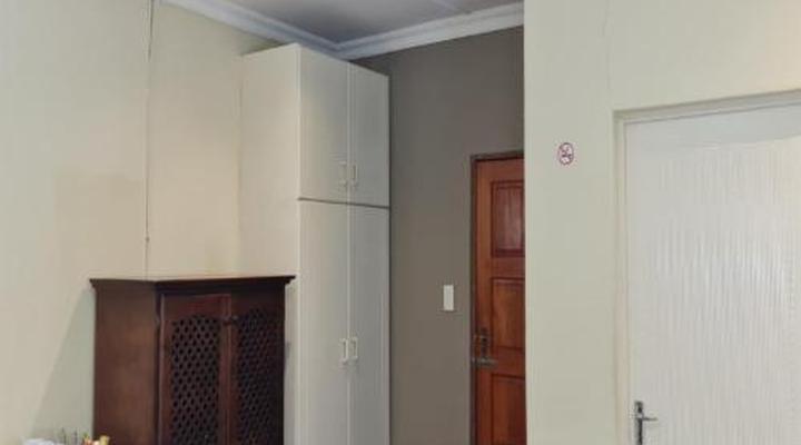 Alexandra Bed & Breakfast