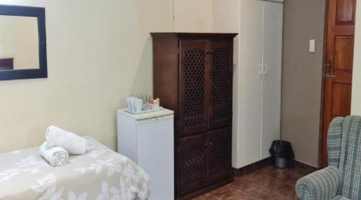 Alexandra Bed & Breakfast