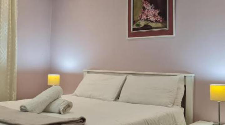 Alexandra Bed & Breakfast