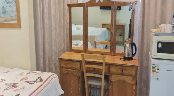 Alexandra Bed & Breakfast