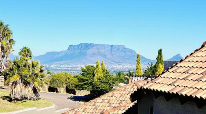 C and C Hotel Vibes CPT Plattekloof