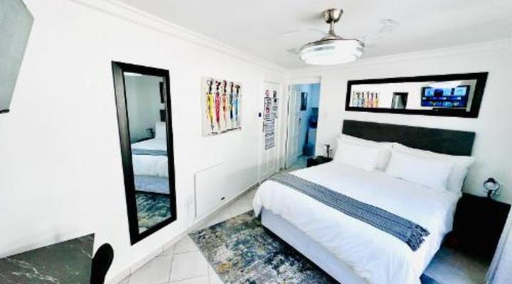 C and C Hotel Vibes CPT Plattekloof