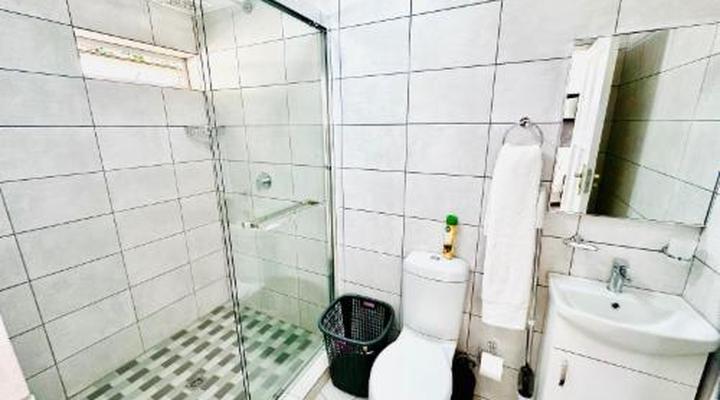 C and C Hotel Vibes CPT Plattekloof