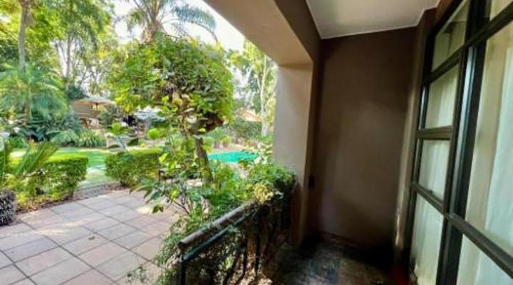 Forty 4 on Hoog Luxury Accommodation