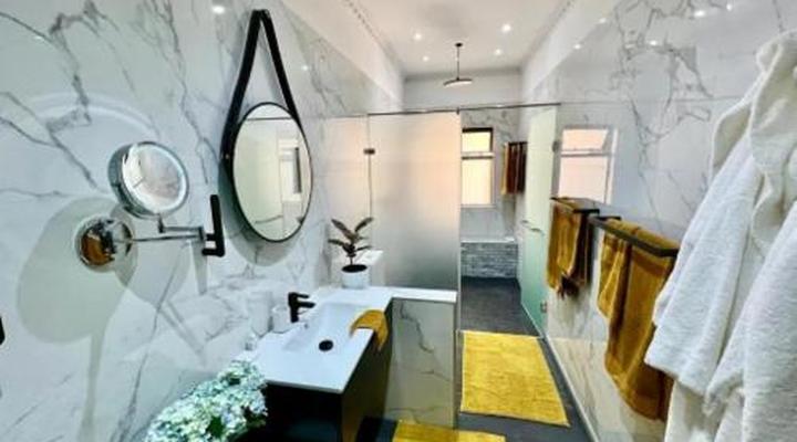 Forty 4 on Hoog Luxury Accommodation