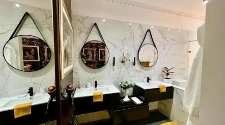 Forty 4 on Hoog Luxury Accommodation