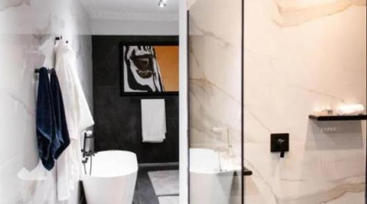 Forty 4 on Hoog Luxury Accommodation