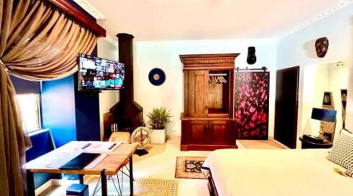 Forty 4 on Hoog Luxury Accommodation