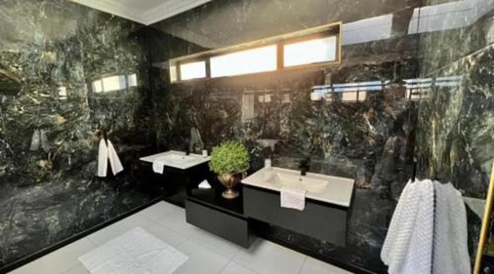 Forty 4 on Hoog Luxury Accommodation