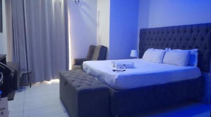 LifeStyle Lodge Hotel