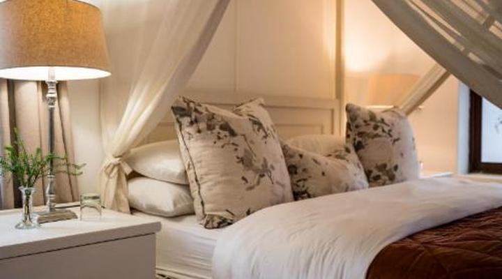 Belle Balance Bush Lodge