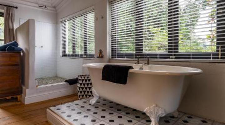 Belle Balance Bush Lodge