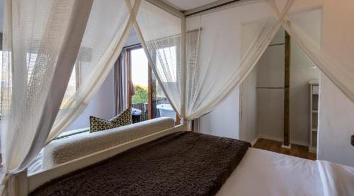 Belle Balance Bush Lodge