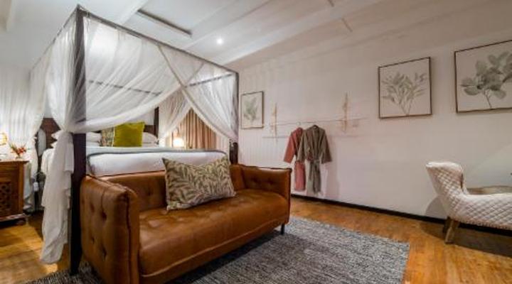 Belle Balance Bush Lodge