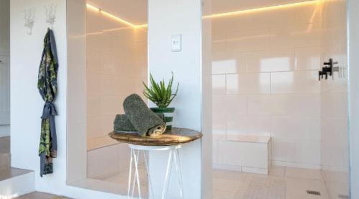 Belle Balance Bush Lodge