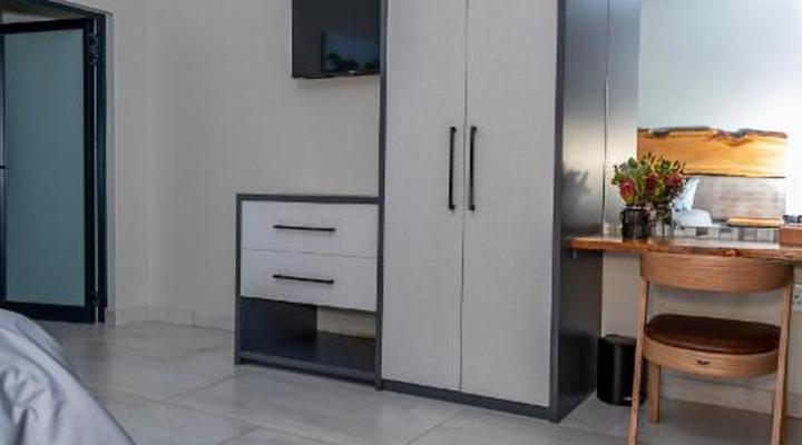 The Hank Adventure Lodge Maribashoek