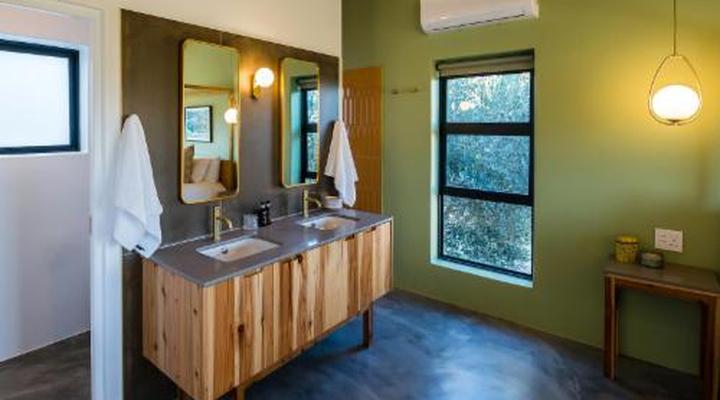 Bains View Olive and Guest Farm