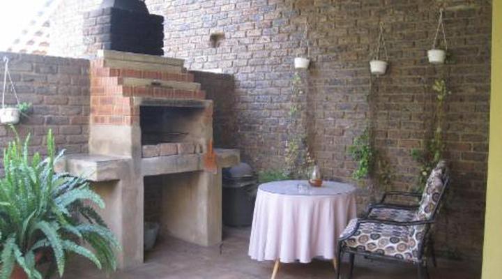 Blue Roan Country Lodge