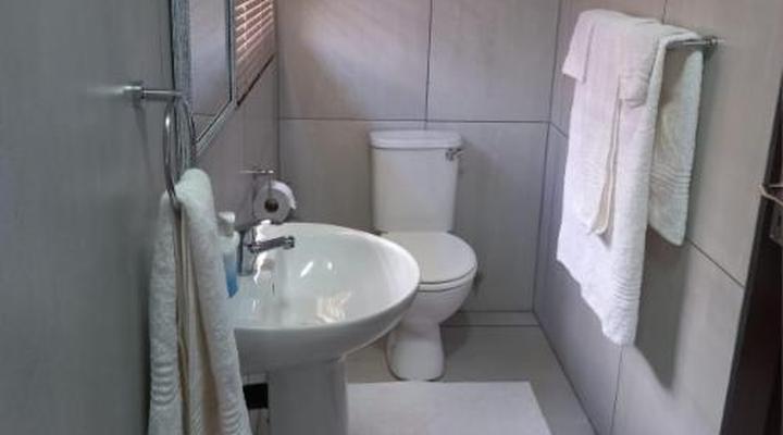 SnL Guesthouse at Visarend