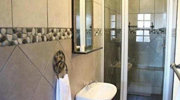 Greenleaf Guest Lodge