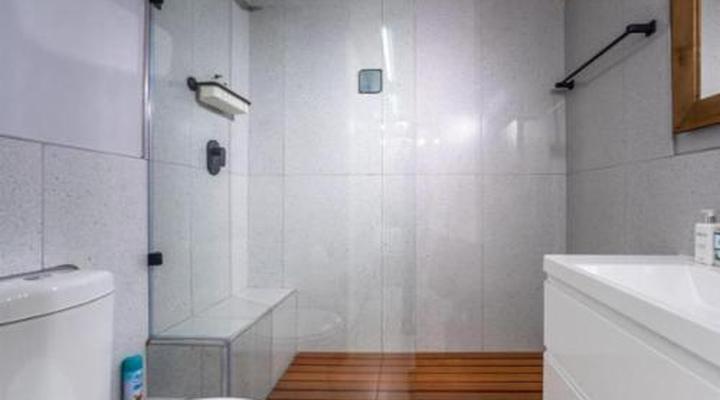 Pelican's Pad at Chakas Cove