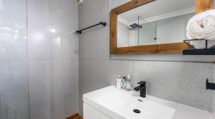 Pelican's Pad at Chakas Cove