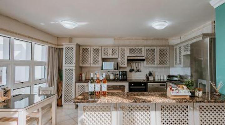 Pelican's Pad at Chakas Cove