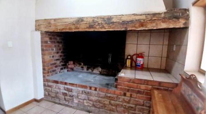 Red Stone Hills Holiday Farm