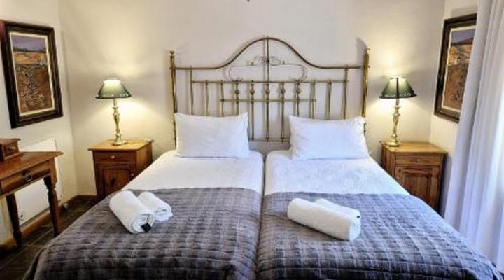 Red Stone Hills Holiday Farm