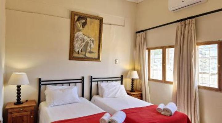 Red Stone Hills Holiday Farm