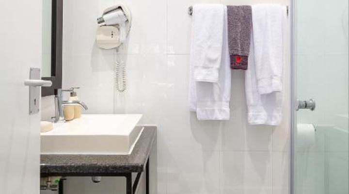 Life & Leisure Boutique Guest House