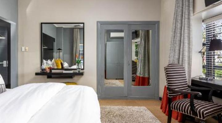 Life & Leisure Boutique Guest House