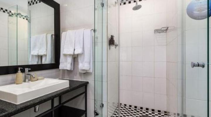 Life & Leisure Boutique Guest House