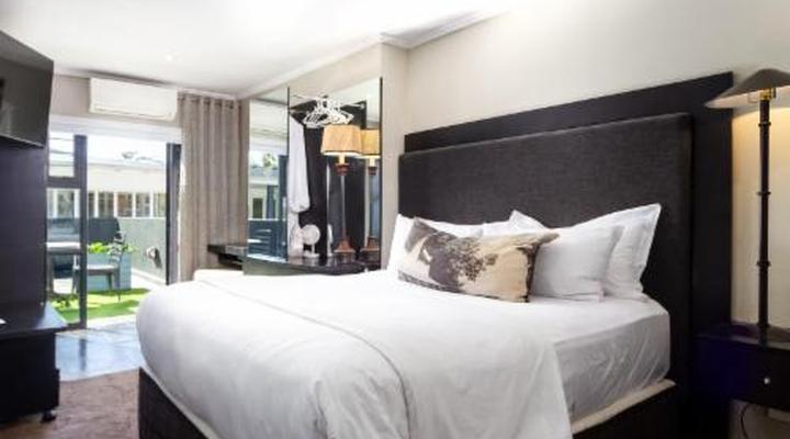 Life & Leisure Boutique Guest House