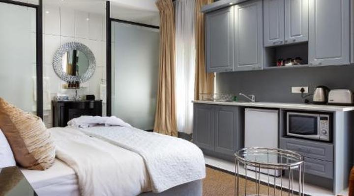 Life & Leisure Boutique Guest House