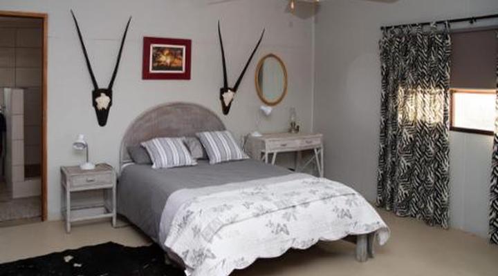 Zoutpanputs Game Lodge