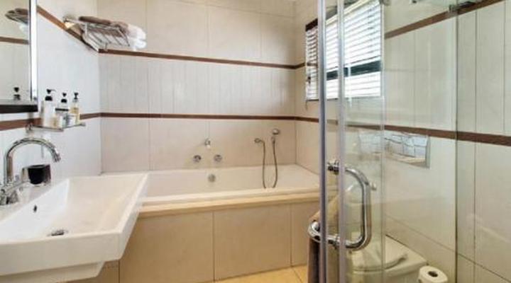 uShaka Manor Guest House